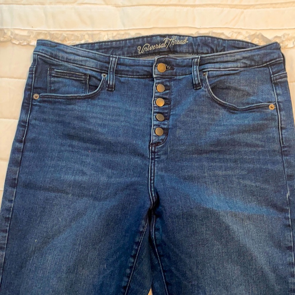 Universal Thread Jegging | 16